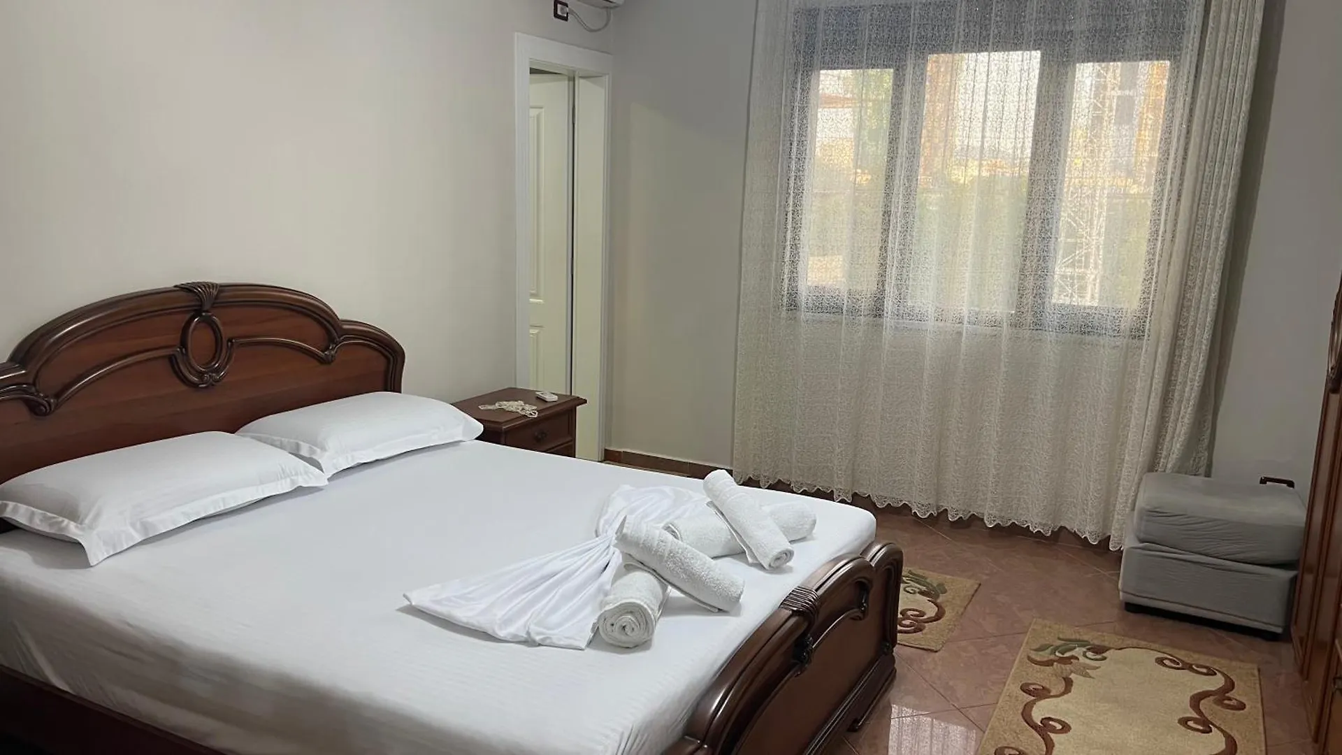 Tirana Center Apartment 0*,  Albania